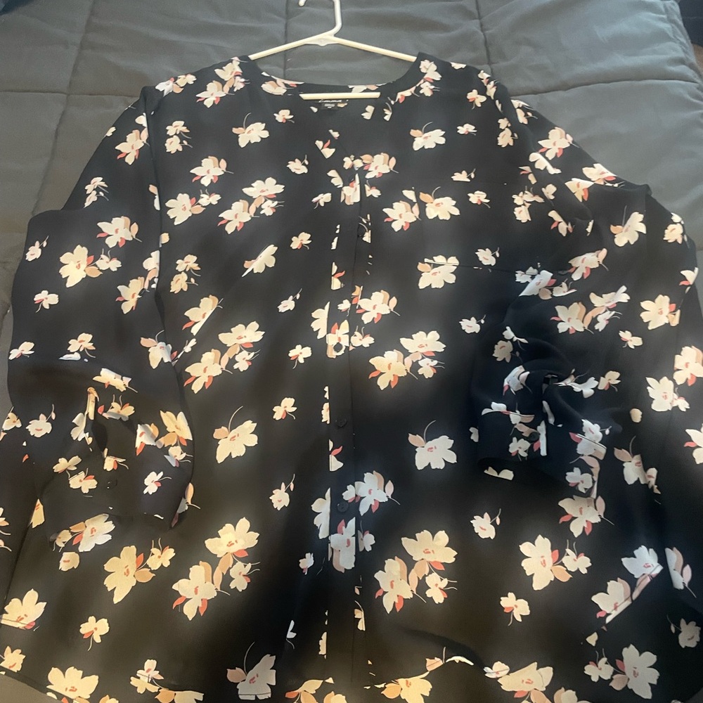 Floral Black Blouse